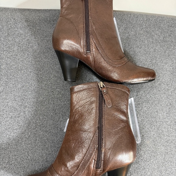 Clarks Bendables Brown Leather Zip Up Ankle Bootie Women’s Size 6 1/2 M - Picture 5 of 10